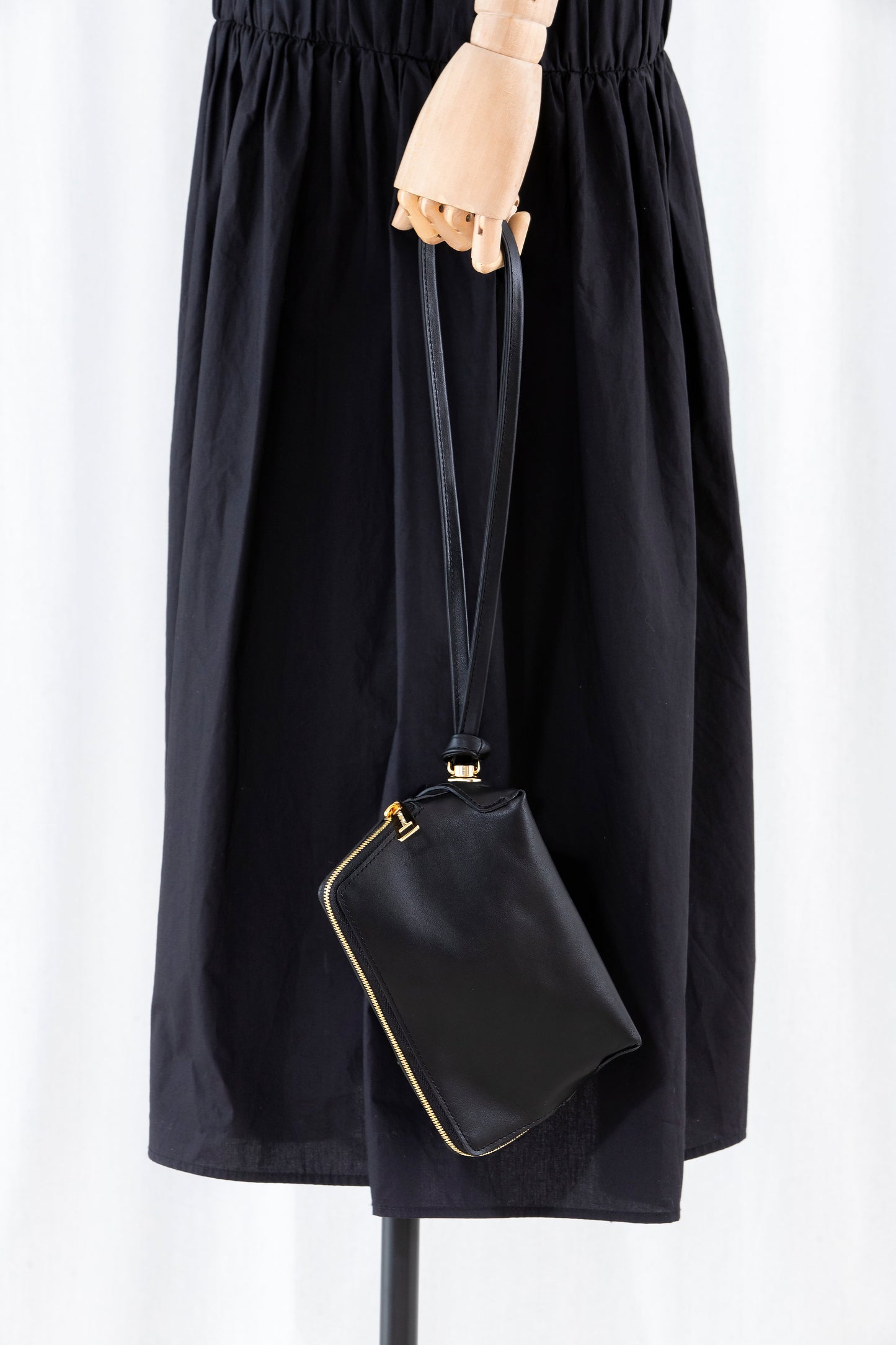 queue (クー)calf /black