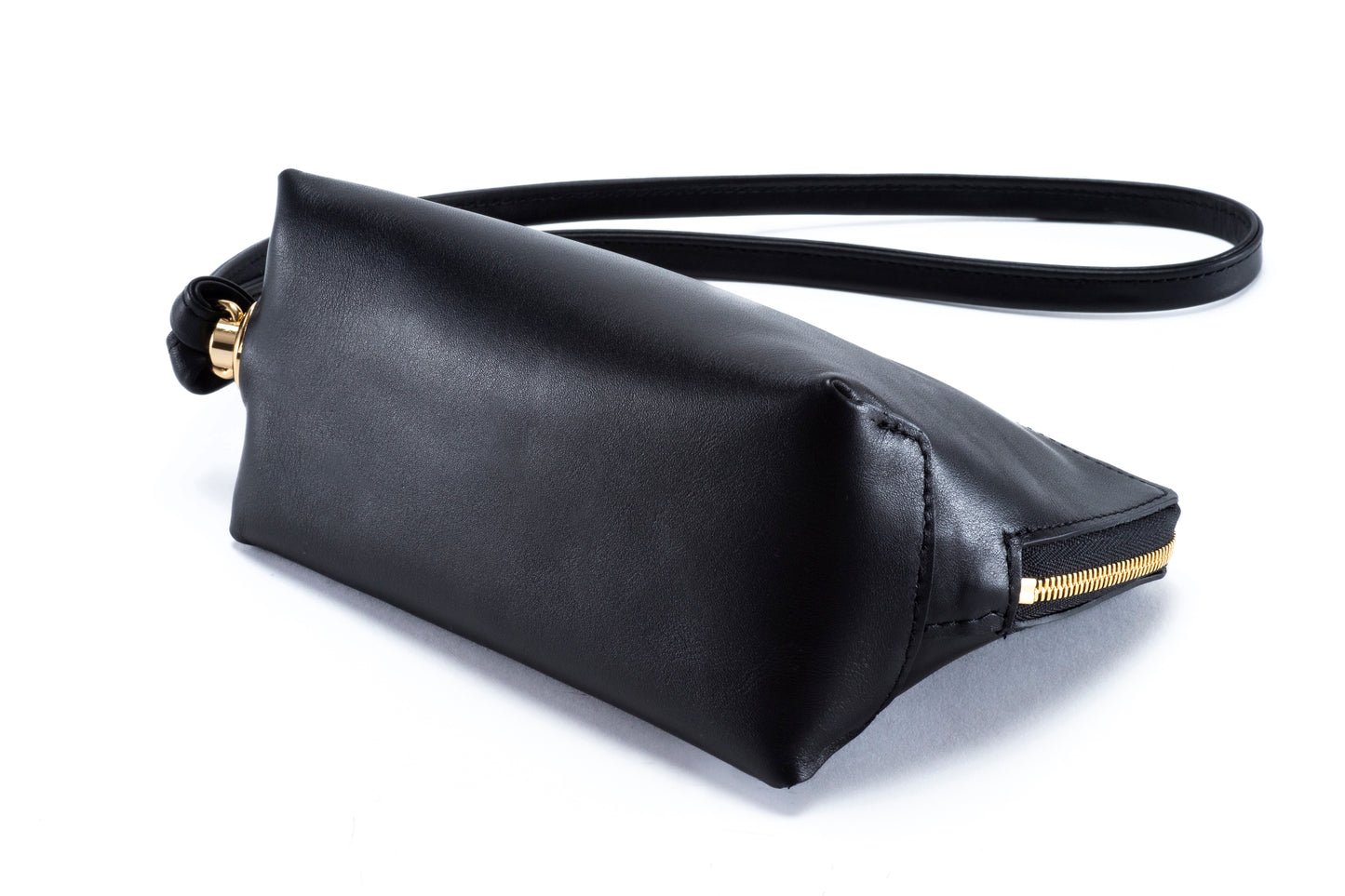 queue （クー）calf /black