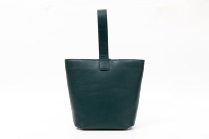 Bou (ボゥ)　calf/deep green